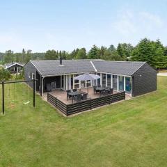 Stunning Home In Ebeltoft With 4 Bedrooms, Sauna And Indoor Swimming Pool