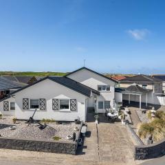 Stunning Home In Hvide Sande With 4 Bedrooms And Wifi