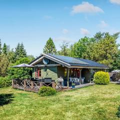 Lovely Home In Hornbk With Kitchen