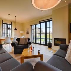 Reetland am Meer - Luxus Reetdachvilla mit 3 Schlafzimmern, Sauna und Kamin F08