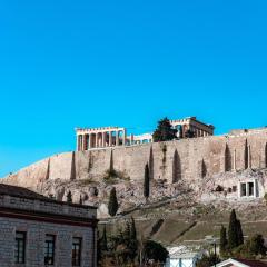 Acropolis museum residence