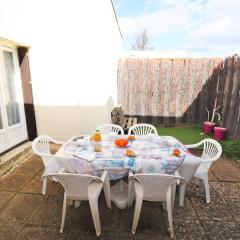 Maison Méditerranéenne 60m² avec Patio et Parking Privé, à 5min de la Plage, 3 Pièces Confortables - FR-1-307-6