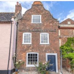 A Unique Cottage in the centre of Cley