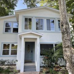 Spacious renovated 4br downtown home w firepit sleeps 8+