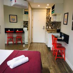 Studio Charmoso com Terraço e Vista!