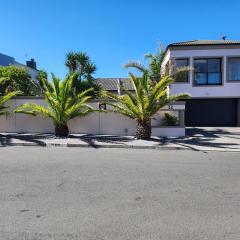 Balmoral Cottage, West Beach