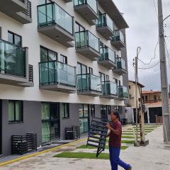 Apartamento hermoso junto a la praia