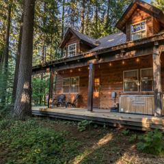 Chipmunk Lodge by NW Comfy Cabins