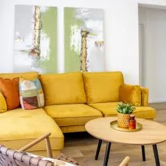 Apartment MOLO with a terrace, garden and a heated pool