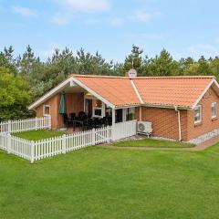 Beautiful Home In Ulfborg With 4 Bedrooms, Sauna And Wifi