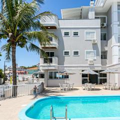 Prédio com apartamentos completos, com piscina e a passos da praia - Agua Marinha