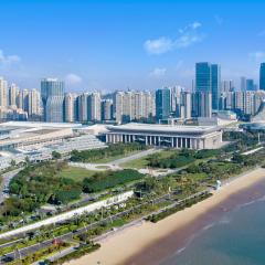 Xiamen International Seaside Hotel -Hotel corridor leads to the stone exhibition hall