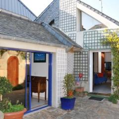 Maison à 100m de la mer avec WiFi, parking privé et jardin, au cœur de Trégastel - FR-1-368-210