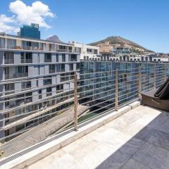 Luxury 2 bed apart 515 Harbour Bridge, Dockrail Road, Foreshore, Cape Town, 8001,