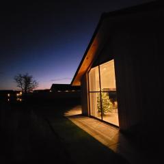 Blue Iris Cottage, Ashlin Farm Barns