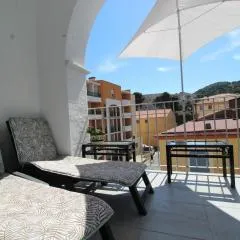 Grand T3 Bis chaleureux avec terrasse, ascenseur et parking gratuit, à deux pas de la place Castellane - FR-1-309-151