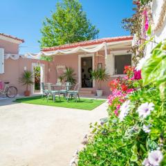 Doras Beach Bungalow B by "elite"