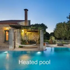 BOUTIQUE VILLA PETRA AMANDA Heated pool optional