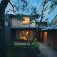 A day in khaki - Muromachi
