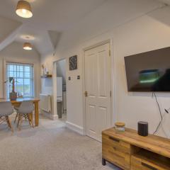 1 or 2 bed in Folkestones West End