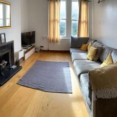 3 Double bedroomed flat, Acton. London, UK