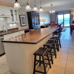 416 - Beautiful Oceanfront 2/2 with Comfy Beds