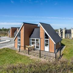 Awesome Home In Hadsund With Kitchen