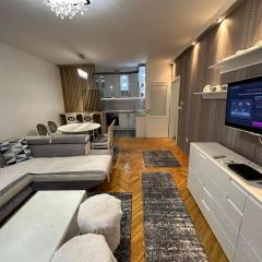 Central Luxury Suites