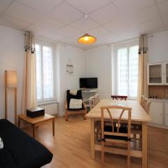 Appartement La Bourboule, 4 pièces, 6 personnes - FR-1-608-39