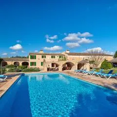 Finca Son Oliver by Mallorca House Rent