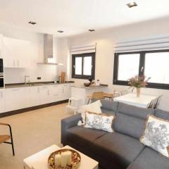 Estupendo Piso Nuevo en Playa Victoria