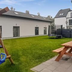 Gorgeous Home In Grzybowo With Wifi