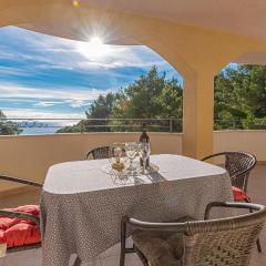 Awesome Apartment In Razanj