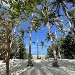 Marahuyo - Off-grid, beachfront, private cabin