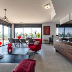 Bautiful Penthouse 4Bed with Jacuzzi sea view