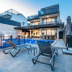 Villa Kamile Sultan Deniz manzaralı jakuzili villa