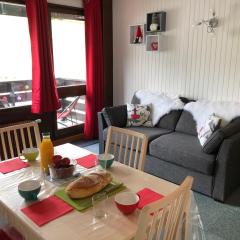 Studio 3 Étoiles, 30m², Balcon, WIFI Gratuit - FR-1-449-165