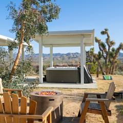 Hillside Desert House - Hot Tub, Fire Pit and BBQ! home