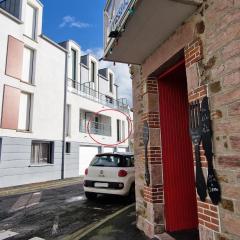 Apartment in Brittany near Sandy Beach