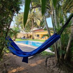 Sompteuse villa avec piscine à 5 min de la plage