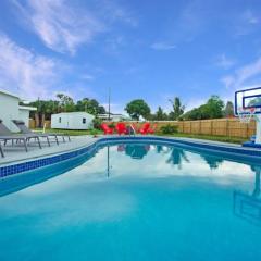 West Palm Beach Pool Home- Paxton
