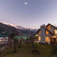 StayVista at Jodhpur House - 3 BR Pet friendly Cozy villa in Manali