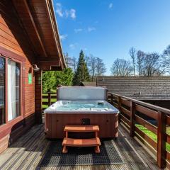 Lady Galloway 28 with Hot Tub