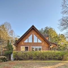 Cozy Cabin with Loft about 10 Mi to Lake Lure!