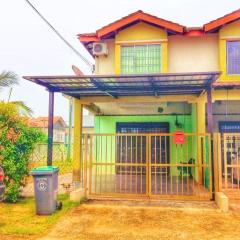 Zaqhwan Kulai Homestay Kelapa Sawit