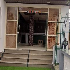 Hotel Silver Inn Srinagar