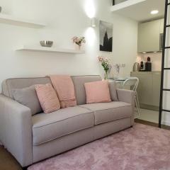 STUDIO NEUF ET CHARMANT VIEIL ANTIBES