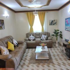 Homely,Stylish Nyali 2BR Suite w/ Hot Shower WIFI