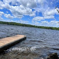 Marmora Hideaway - Lake front