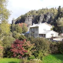 Ferienwohnung Parkblick im Badehaus